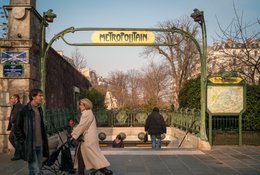 14th-arrondissement;-Art-Nouveau-architecture;-Denfert-Rochereau;-Guimard-entrance;-Hector-Guimard;-Historic-monument;-Kaleidos;-Kaleidos-images;-La-parole-à-limage;-Metro-entrance;-Metropolitain;-Paris;-Stories-Pictures;-Subway-station;-Tarek-Charara
